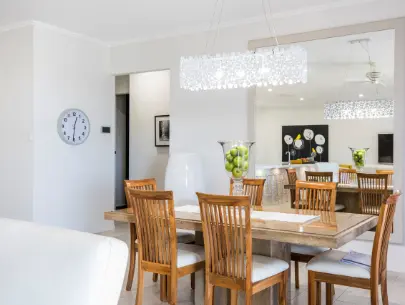 estate-modern-apartment Dining room in villa salon